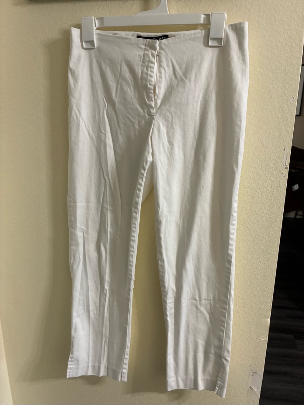 White Stretch Capri Pants